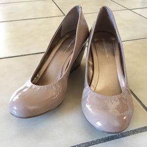 BCBGeneration Nude Wedges - Women's size 8.5